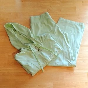 DANSKIN NOW TOP (M) AND BOTTOMS (S)